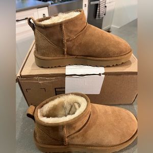 UGG Women’s Classic Ultra Mini Boot